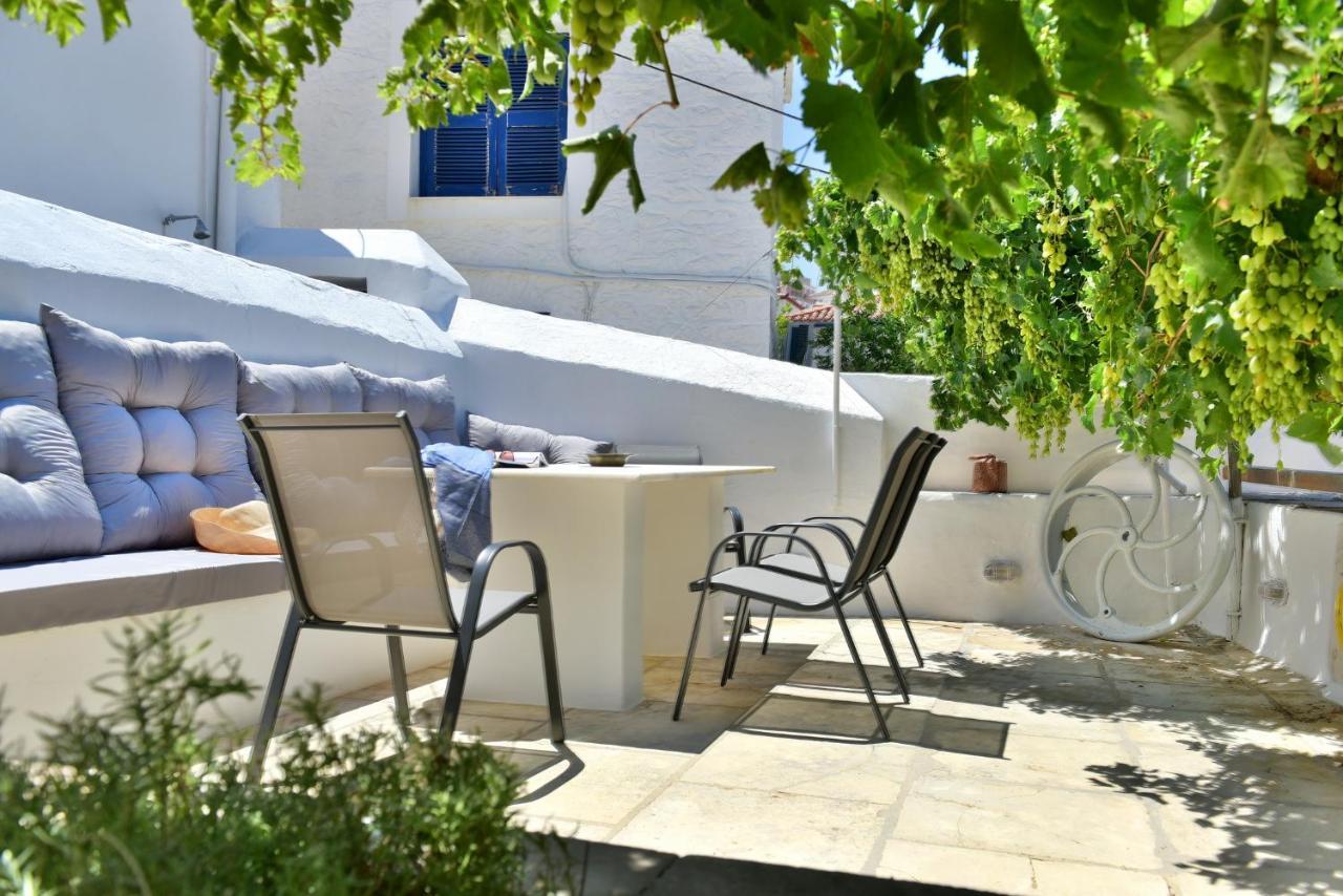 Hydra Art Suites ภายนอก รูปภาพ