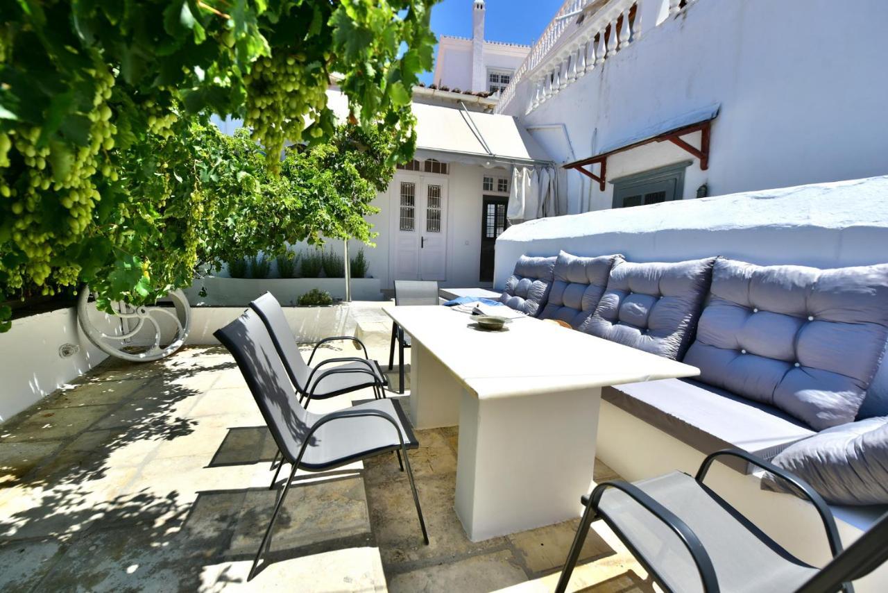 Hydra Art Suites ภายนอก รูปภาพ
