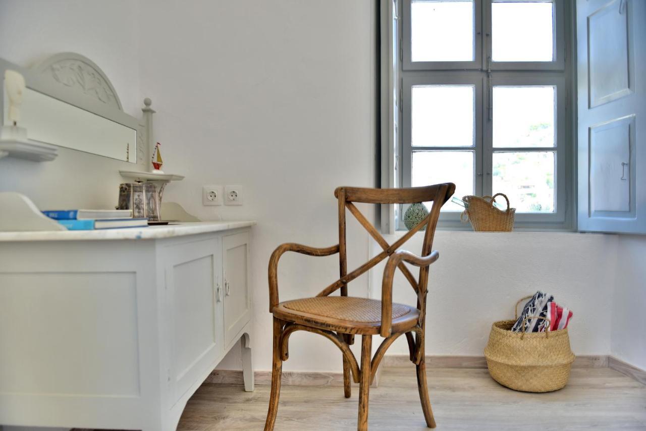 Hydra Art Suites ภายนอก รูปภาพ